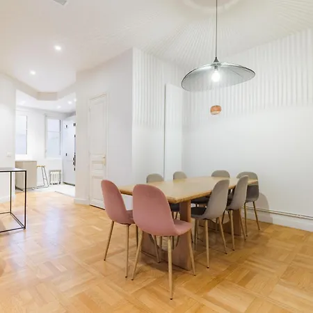 Charming - Air-conditioned And Terrace شقة