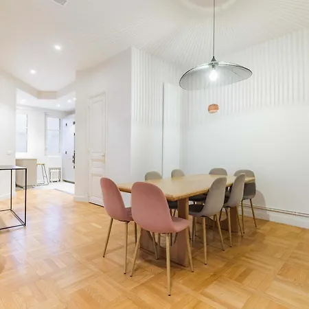 Charming - Air-conditioned And Terrace